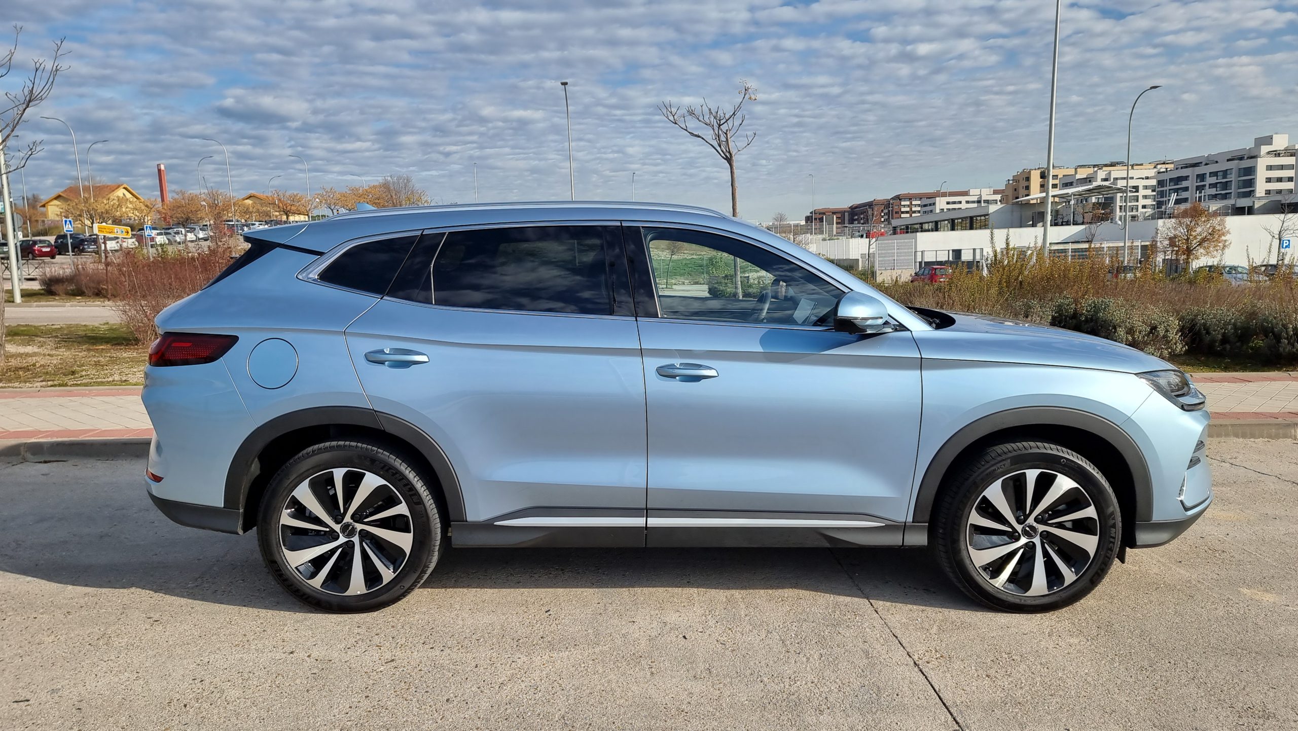 20241217_114916-scaled Prueba del BYD Seal U: El SUV eléctrico que revoluciona el mercado con estilo, tecnología y eficiencia