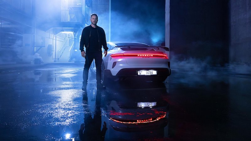 img Porsche y David Guetta iluminan Dubái con un espectáculo electrizante protagonizado por el Macan Turbo y el Taycan Turbo GT