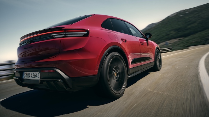 Macan-GTS-trasera Porsche lanza el nuevo Macan GTS 100% eléctrico: más potencia, más emoción