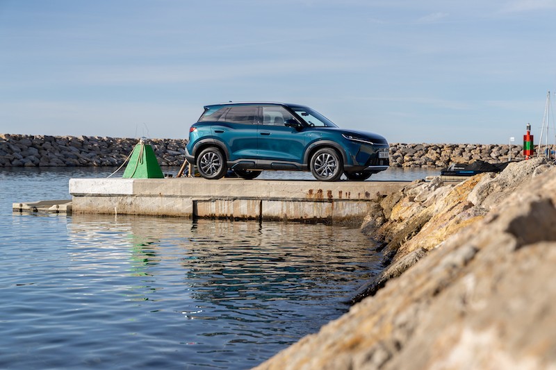 ATTO-2-DM-i_EstA¡tico-15 EL BYD ATTO 2 DM-i irrumpe para redefinir el segmento de los SUV urbanos desde 18.190 euros