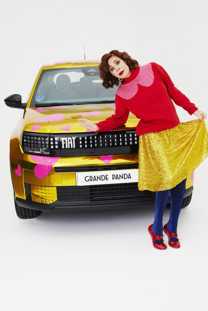 agatha-ruiz-de-la-prada-fiat_82A5669-683x1024 Agatha Ruiz de la Prada y el nuevo Fiat Grande Panda: cuando el diseño y la moda se ponen en marcha