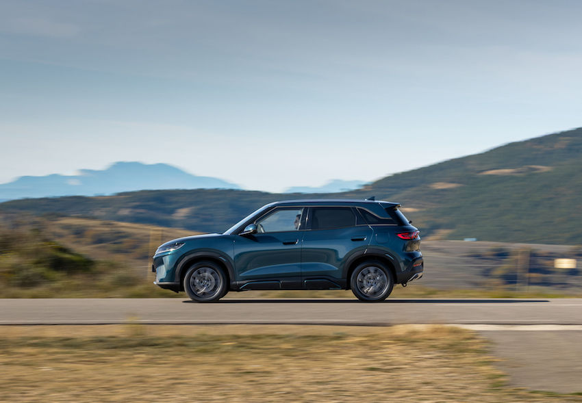 ATTO-2-DM-i_Dinamico-11 BYD ATTO 2 DM-i: el SUV híbrido enchufable que promete hasta 1.000 km de autonomía llega a España desde 20.940 euros