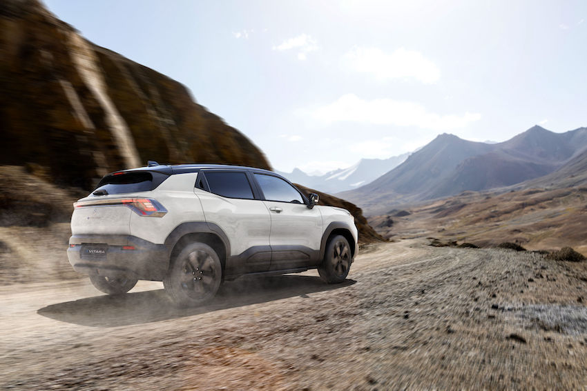 328 Suzuki desvela las versiones y precios del nuevo e VITARA, su primer eléctrico global