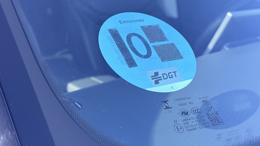 ETIQUETA-0-JAECCO-7 El Gobierno lanza el Plan Auto+ para impulsar la compra de coches eléctricos con ayudas inmediatas