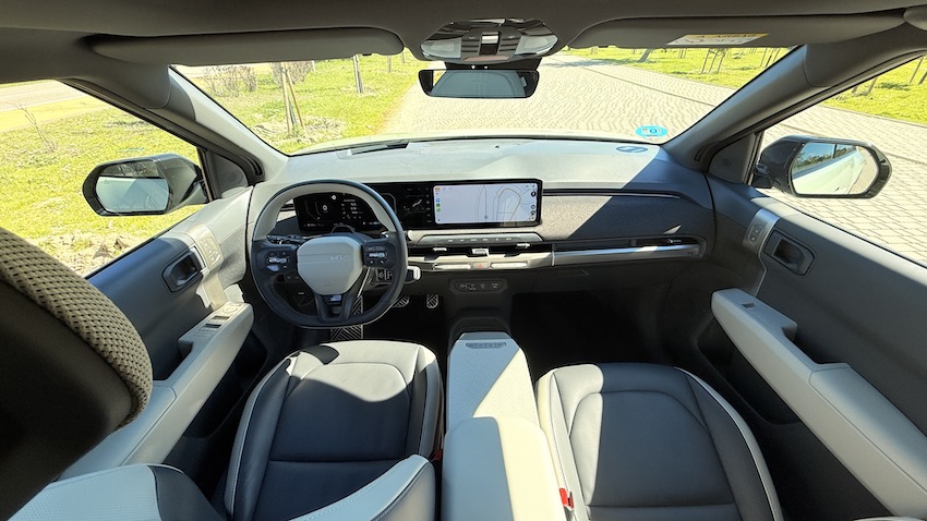 KIA-EV3-interior Prueba Kia EV3 GT-Line 2025 — El SUV eléctrico compacto que acerca el futuro: 81,4 kWh, hasta 563 km WLTP y diseño rompedor