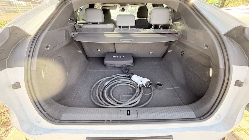 Xpeng-G6-maletero Nuevo XPeng G6: mismo SUV coupé, mucho más serio cuando toca viajar