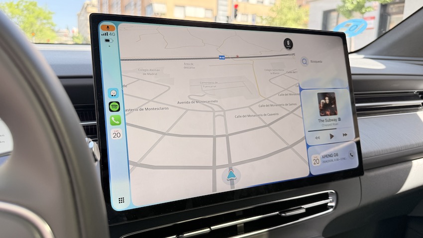 Xpeng-G6-pantalla-multimedia Nuevo XPeng G6: mismo SUV coupé, mucho más serio cuando toca viajar