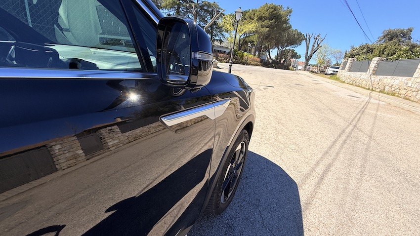 kia-sorrento-carretera-secundaria Probamos el Kia Sorento PHEV Emotion: el gran SUV enchufable que pone la lógica familiar al servicio del confort y la eficiencia