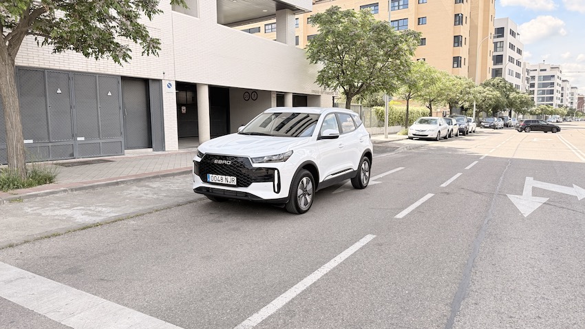IMG_0843 EBRO s400 HEV: el SUV urbano español que apuesta por la eficiencia híbrida, la tecnología y una dotación muy completa