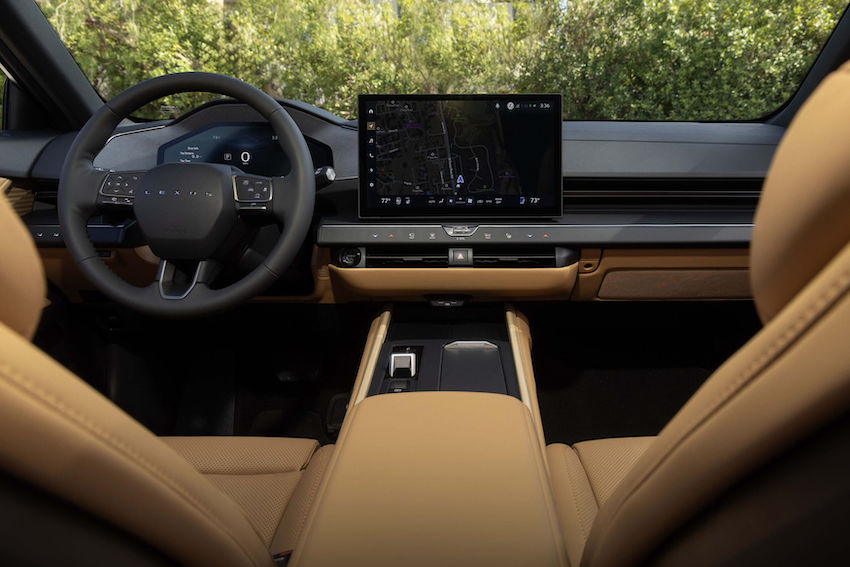 Lexus_ES350E_LuxuryExecutive_Skylight-Blue_HazelPalomino_034-scaled-1 El nuevo Lexus ES redefine el sedán de lujo con diseño, electrificación y tecnología avanzada