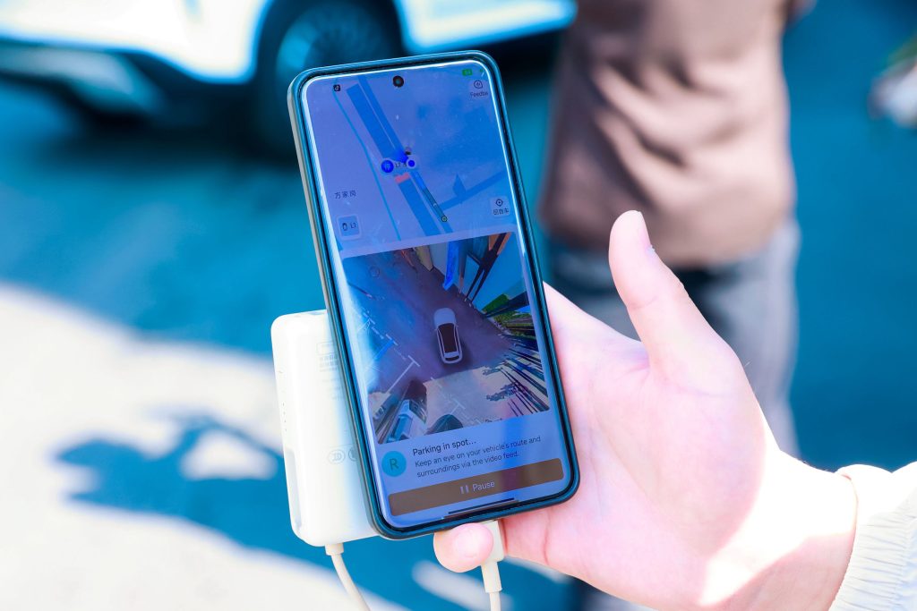 OMODA-JAECOO-Valet-Parking-Driver-3-1024x683 OMODA & JAECOO impulsa el aparcamiento inteligente con nuevas tecnologías que reducen el estrés al volante