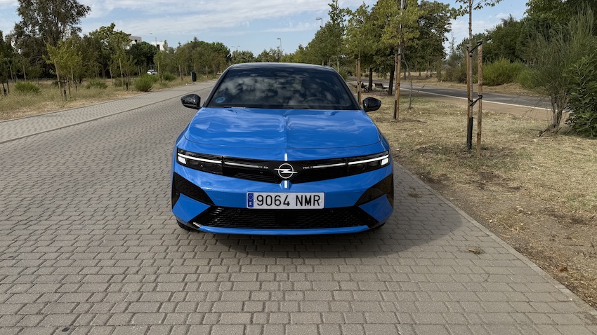 Opel-Astra-GS-Electric-156-CV-frontal Prueba Opel Astra GS Electric 156 CV: un eléctrico que convence más por su equilibrio que por sus cifras