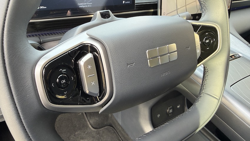 Geely-E5-volante Prueba Geely E5 MAX+: un SUV eléctrico de 218 CV