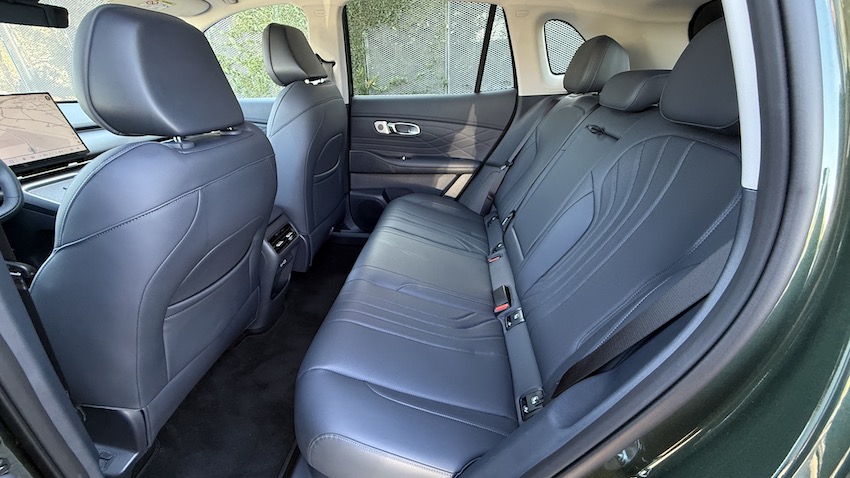 Geely-Starray-EM-i-asientos-traseros Prueba Geely Starray EM-i: un SUV híbrido enchufable que apuesta por el confort, la tecnología y el espacio