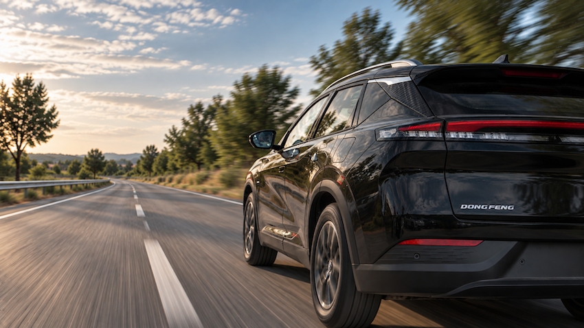 Movimiento-Dongfeng8 Nuevo Dongfeng MAGE PHEV: el SUV híbrido enchufable 'todo incluido' llega a España por 31.990 €