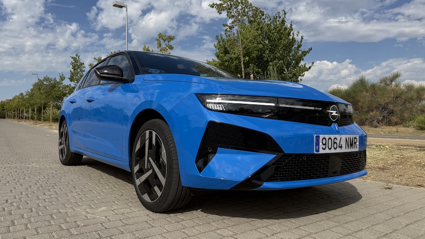 Opel-Astra-electrico Prueba Opel Astra GS Electric 156 CV: un eléctrico que convence más por su equilibrio que por sus cifras