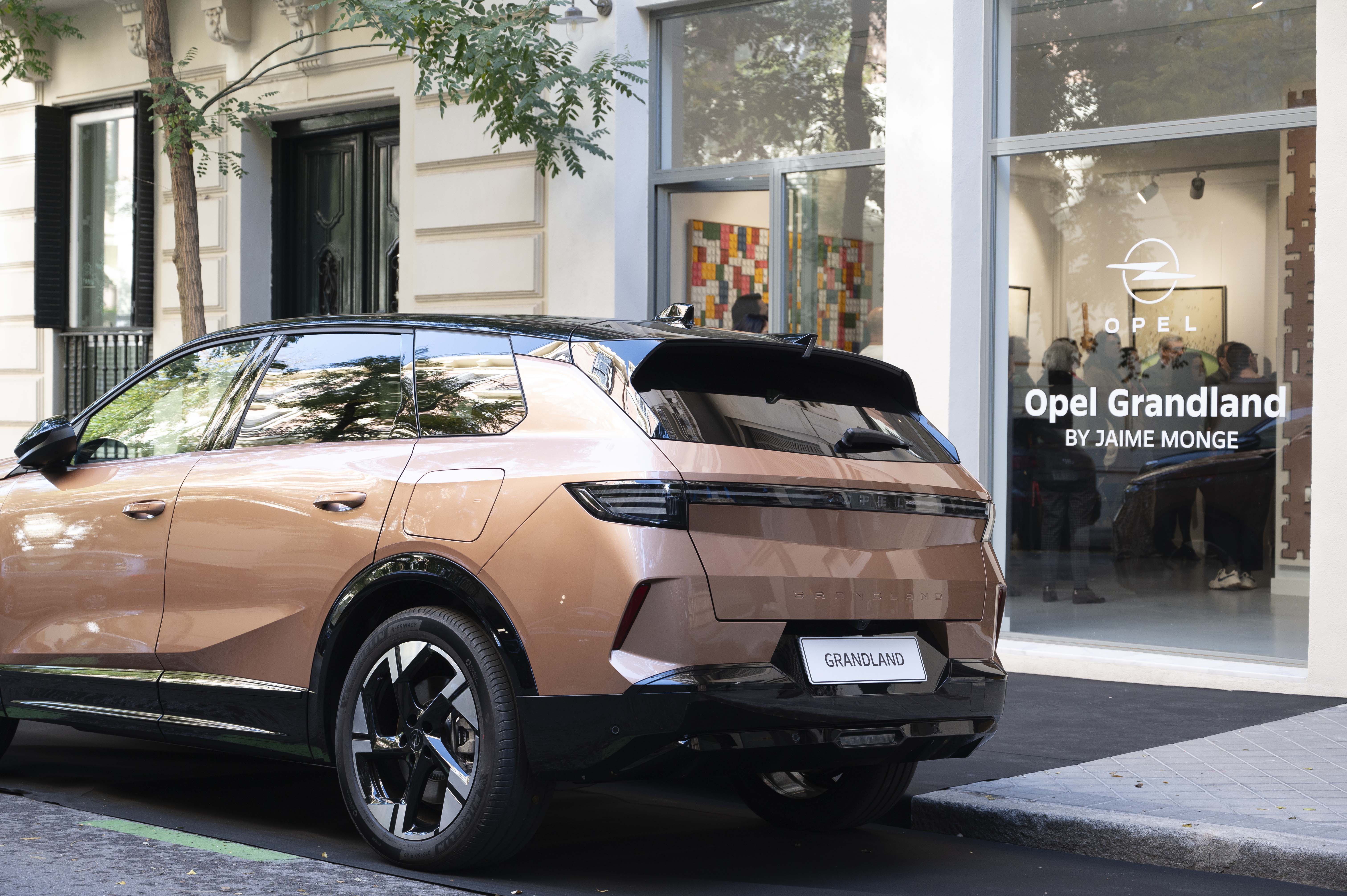 Opel-JaimeMonge_09 Opel y Jaime Monge: Un encuentro entre arte y movilidad sostenible