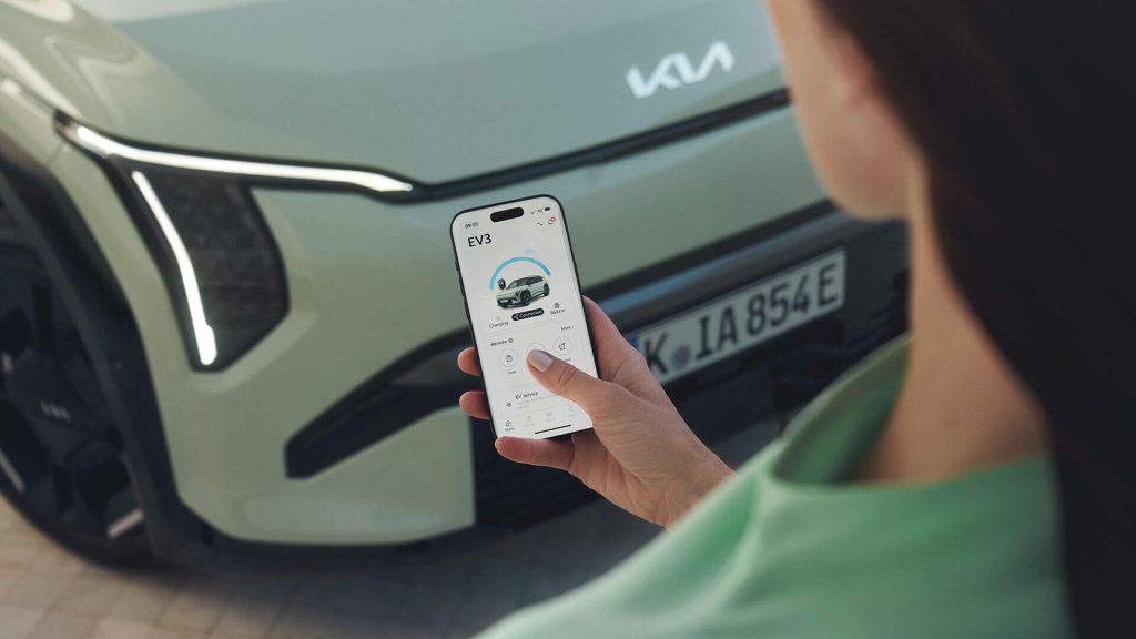 kia-ev3-my25-delp-charging-app-1024x576 Kia EV3: el SUV compacto eléctrico que revoluciona los viajes y la vida diaria