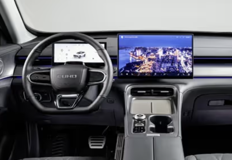 Captura-de-pantalla-2025-01-23-a-las-8.04.48 Ebro comienza la producción del S800 en Barcelona: el SUV que marca el renacimiento de una marca icónica