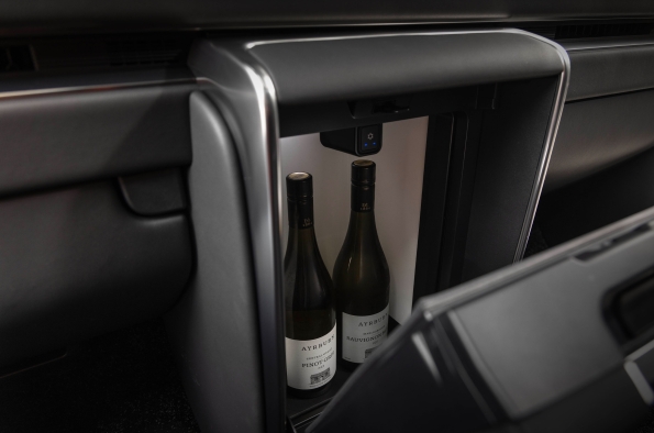 lm-6 El nuevo Lexus LM redefine el lujo en el transporte de pasajeros