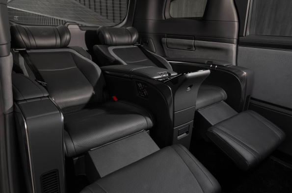 lm5 El nuevo Lexus LM redefine el lujo en el transporte de pasajeros