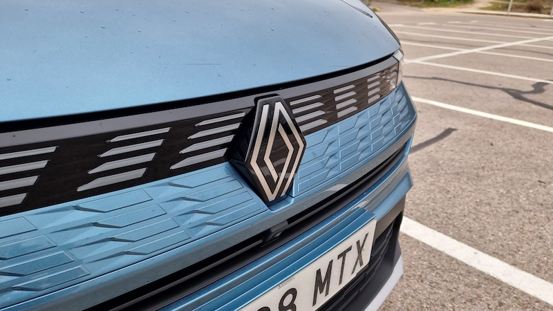 20250207_130145 Renault Symbioz E-Tech Hybrid: Innovación y eficiencia en el segmento SUV