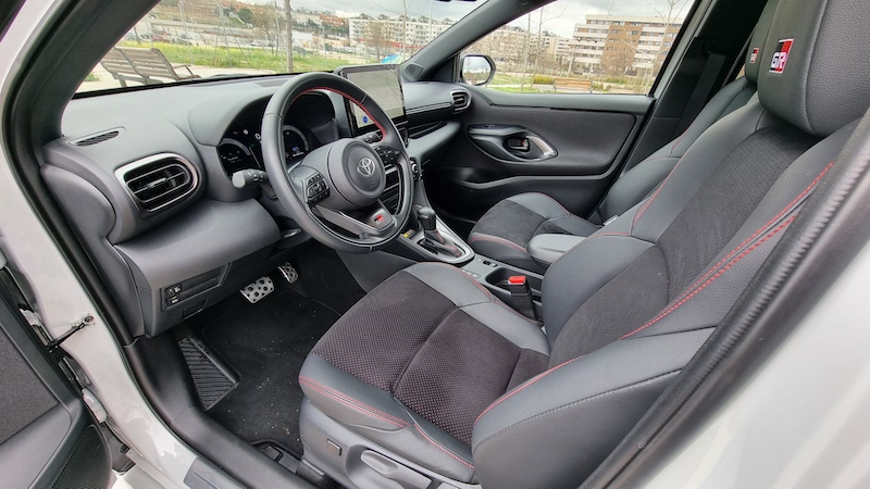 20250310_124453 Toyota Yaris 1.5 e-CVT un compacto híbrido con ADN deportivo