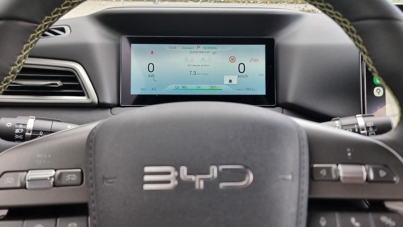 BYD-ATTO2-CUADRO-INSTRUMENTOS BYD Atto 2 eficiencia urbana con sabor eléctrico
