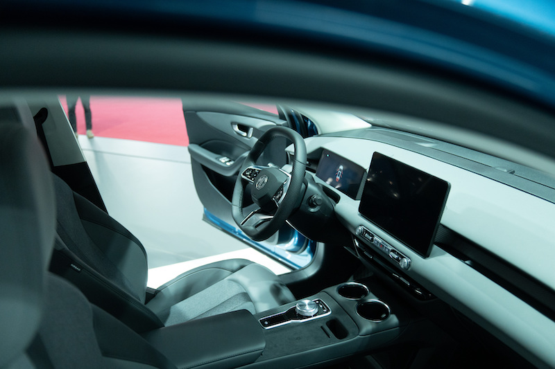 DSC07077 MG desvela el nuevo MGS5 EV y revoluciona su logística de recambios en Automobile Barcelona 2025