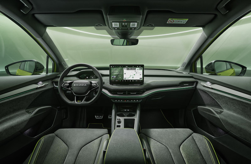 new-enyaq-rs-18 Škoda culmina la familia Enyaq con las nuevas versiones RS: máximas prestaciones eléctricas y diseño afilado