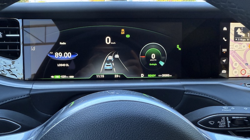 Dongfen-cuadro-digital Dongfeng Voyah Free: tecnología, lujo y potencia eléctrica made in China