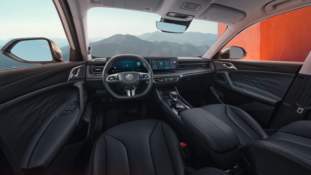 MG-HS-Hybrid-interior-1024x576 MG lanza en España el nuevo HS Hybrid+, el primer HEV de su segmento por menos de 30.000 €