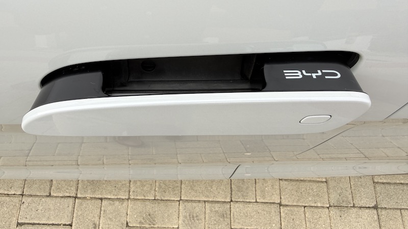 BYD-SEALION-7-MANECILLAS-PUERTAS Probamos el BYD Sealion 7 AWD Excellence: el SUV eléctrico que conquista el territorio premium
