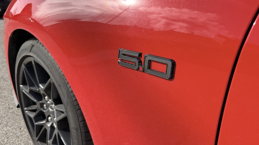 Ford-Murstang-GT-5.0 Ford Mustang GT Convertible V8: el último gran icono americano a cielo abierto