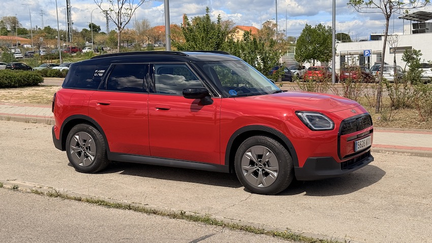 Mini-Countyman-e-frontal Probamos el MINI Countryman eléctrico: el MINI que ha crecido hasta convertirse en un SUV premium con personalidad propia