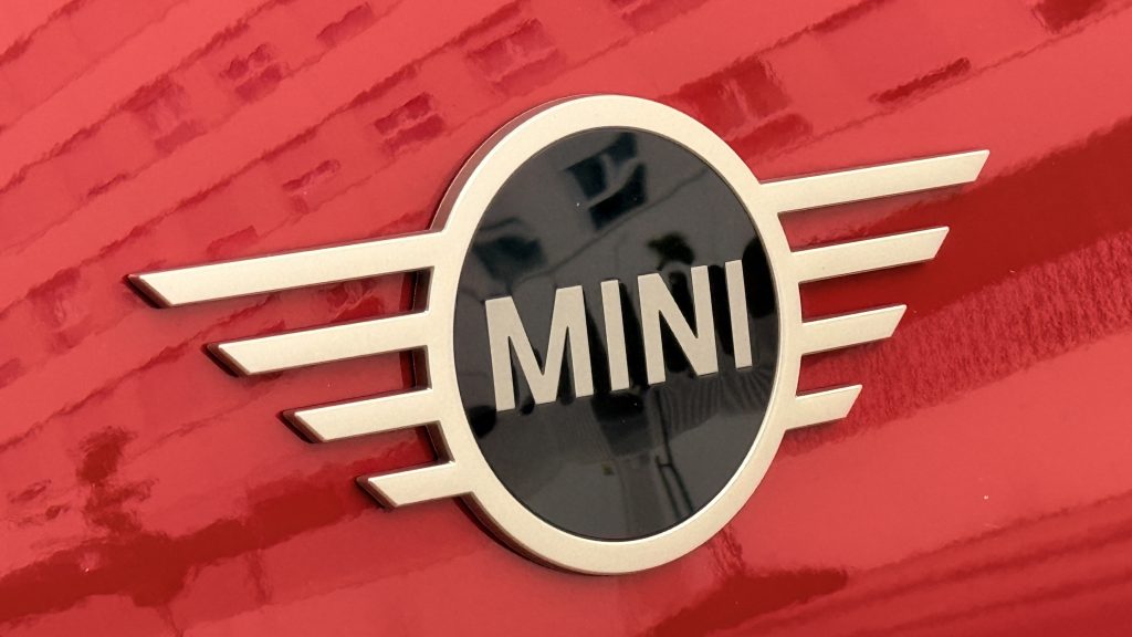 Mini-logo-1024x576 Probamos el MINI Countryman eléctrico: el MINI que ha crecido hasta convertirse en un SUV premium con personalidad propia