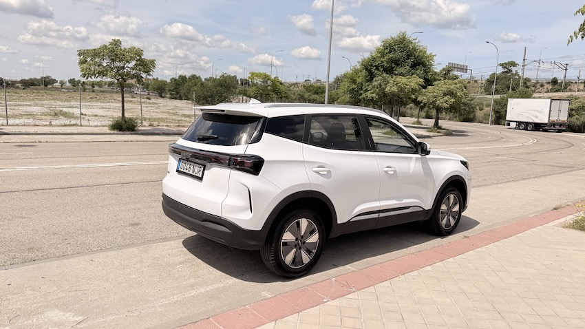 IMG_0856 EBRO s400 HEV: el SUV urbano español que apuesta por la eficiencia híbrida, la tecnología y una dotación muy completa