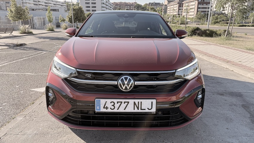 FRONTAL Volkswagen Taigo R-Line 1.5 TSI 150 CV DSG: el SUV coupé que convierte la lógica urbana en algo mucho más atractivo