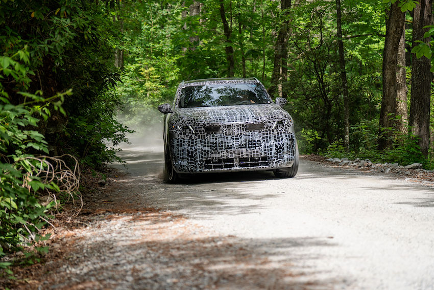Nuevo BMW X5 prototipo camuflado durante las pruebas finales de desarrollo en Estados Unidos.