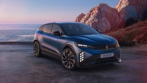 Nuevo Renault Megane E-Tech eléctrico con su renovado diseño frontal.