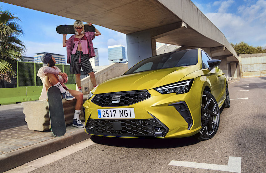SEAT Ibiza con carrocería en color amarillo Hypnotic.