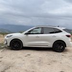 Ford Kuga ST-Line PHEV 232 CV de perfil
