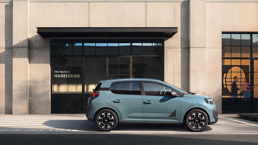 Nuevo Dacia Spring eléctrico de segunda generación en vista lateral