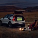 Volvo EX30 V2L utilizando la batería como fuente de energía