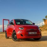 Fiat 500 Hybrid rojo