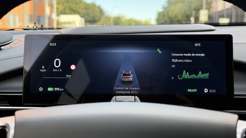 Geely-E5-consola-conductor Prueba Geely E5 MAX+: un SUV eléctrico de 218 CV