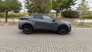 Toyota C-HR foto principal
